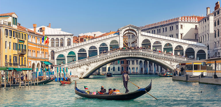 Mediterranean cruises, canales de Venecia. EworldCruises.com